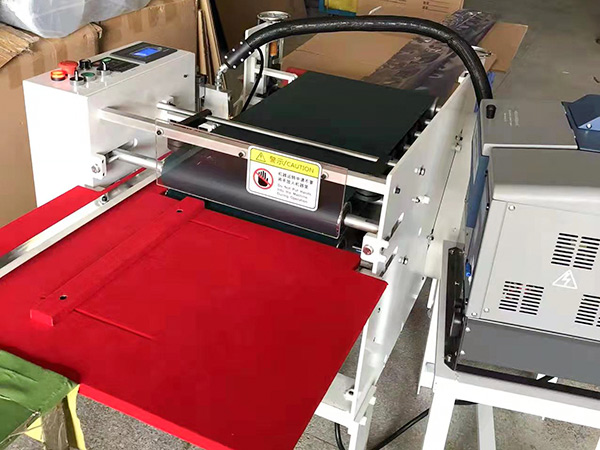 PVC PET PP塑料(liao)膠盒和(he)記780膠盒(he)機