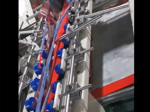 全自(zi)動膠盒機(ji)